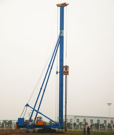 CFG26长螺旋钻机在湘潭施工